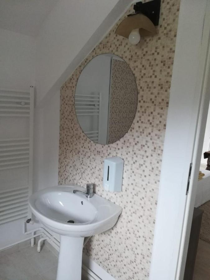 דירות Ogradina Casa Colt De Rai מראה חיצוני תמונה